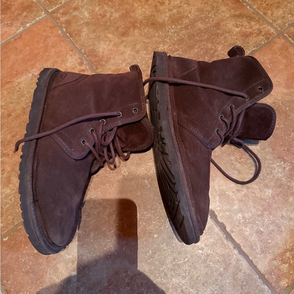 Ugg boots - Picture 2 of 4